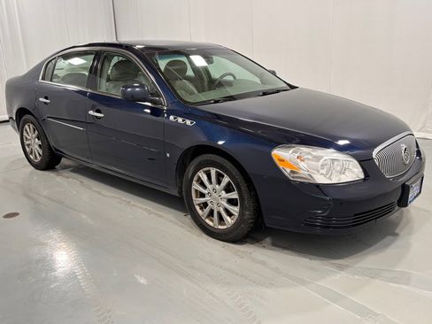 Used 2009 Buick Lucerne CXL w/ Driver Confidence Package image 3