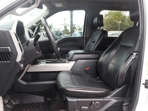 Used 2018 Ford F250 Lariat w/ Lariat Ultimate Package AWD/4WD image 34