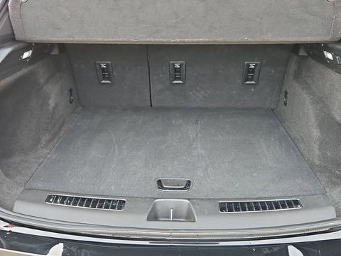 Certified 2025 Cadillac XT4 Premium Luxury image 28