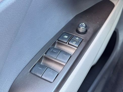 Used 2024 Toyota Camry SE image 22