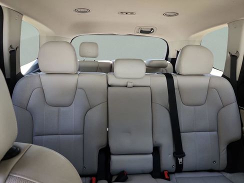 Used 2020 Kia Telluride EX image 18