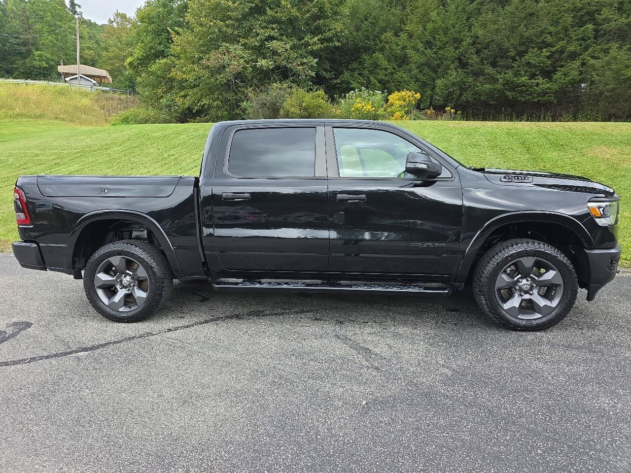 Used 2020 RAM 1500 Big Horn w/ Built-to-serve Edition AWD/4WD image 2