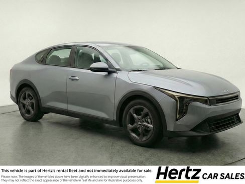 Used 2025 Kia K4 FWD image 1