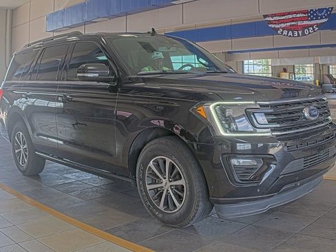 Used 2019 Ford Expedition Limited w/ Equipment Group 303A RWD image 4