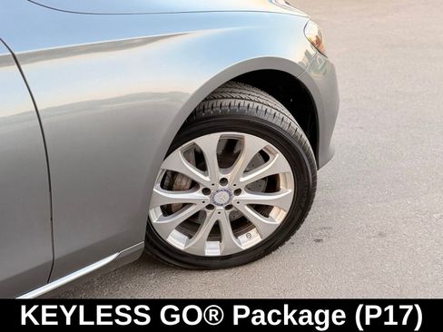 Used 2017 Mercedes-Benz E 400 4MATIC Wagon image 13