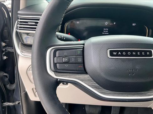 Used 2022 Jeep Wagoneer Series III w/ Premium Group I RWD image 23