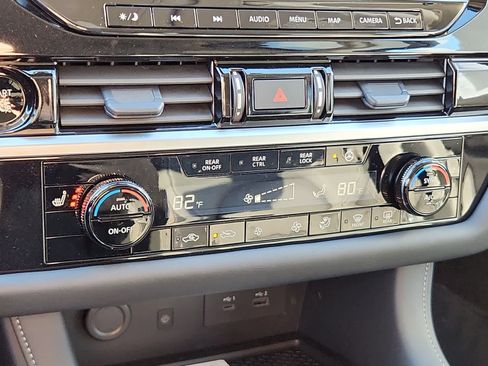 New 2025 Nissan Pathfinder SL w/ Cargo Package image 14