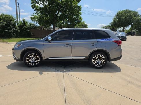 Used 2018 Mitsubishi Outlander ES FWD image 5