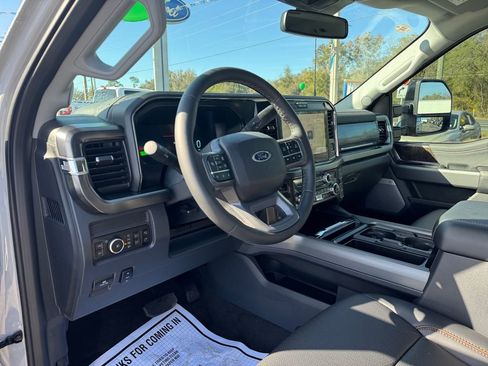 New 2026 Ford F350 Lariat w/ Black Appearance Package image 28