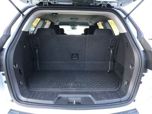 Used 2016 Chevrolet Traverse LT FWD image 8