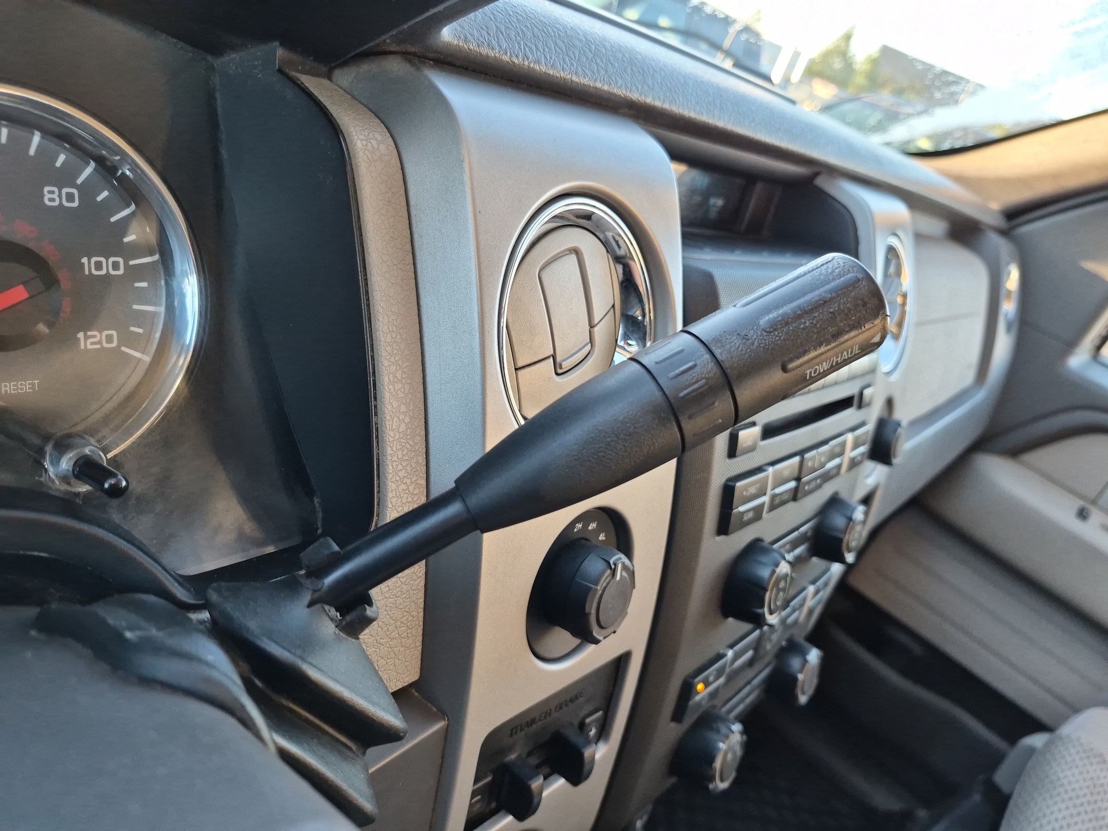 Used 2010 Ford F150 XLT AWD/4WD image 23