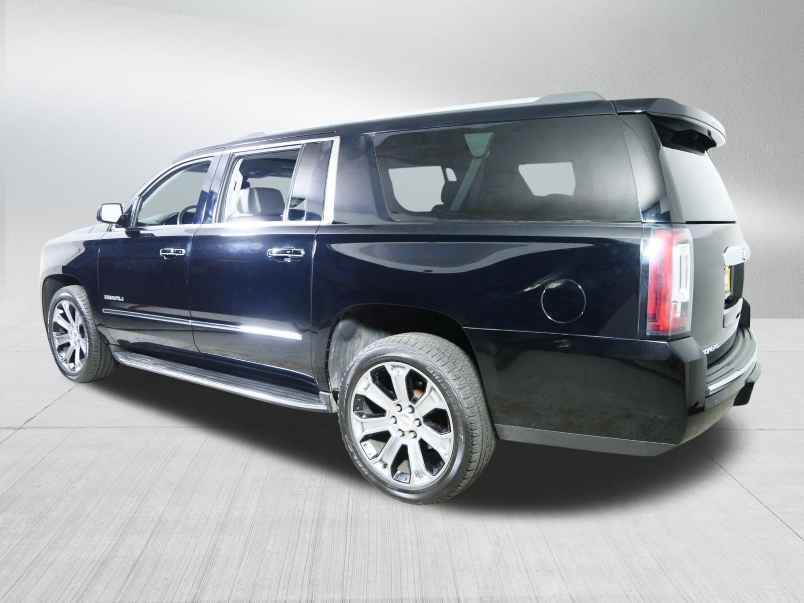 Used 2017 GMC Yukon XL Denali w/ Open Road Package AWD/4WD image 5