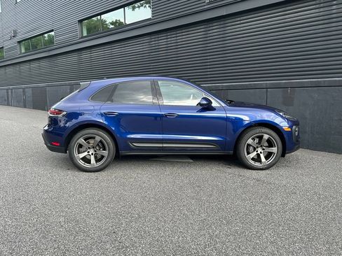 Certified 2026 Porsche Macan AWD/4WD image 27