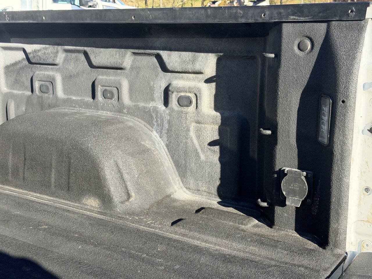 Used 2019 Chevrolet Silverado 1500 RST AWD/4WD image 10