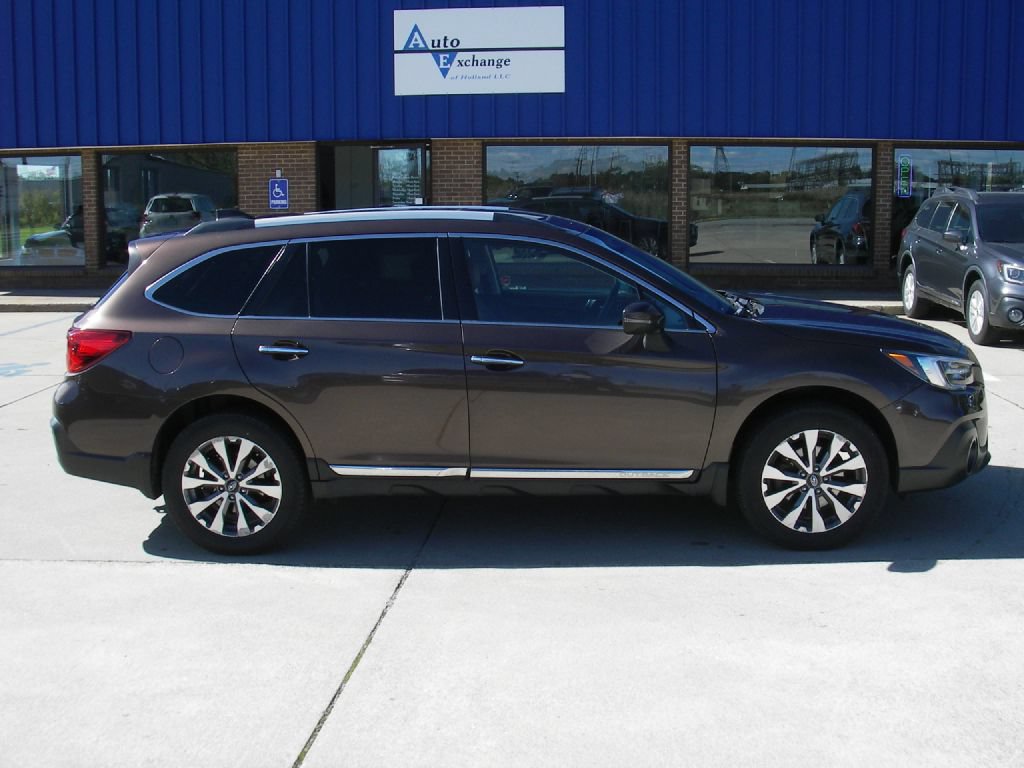 Used 2019 Subaru Outback 2.5i Touring AWD/4WD image 4