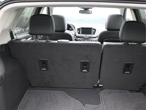 Used 2023 GMC Terrain Denali image 8