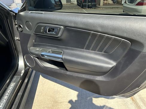 Used 2019 Ford Mustang GT Premium RWD image 40