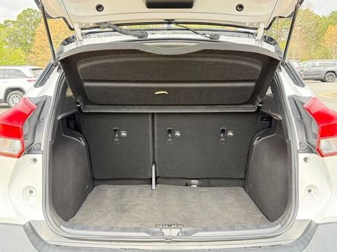 Used 2020 Nissan Kicks SR w/ SR Premium Package image 28