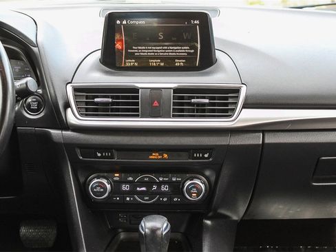 Used 2017 MAZDA MAZDA3 Touring image 14