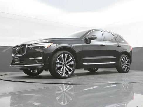 Certified 2023 Volvo XC60 B5 Ultimate w/ Climate Package AWD/4WD image 30