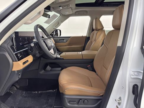 Used 2025 INFINITI QX80 Luxe w/ Cargo Package image 17