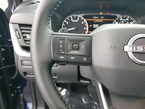 Used 2025 Nissan Rogue SV image 17