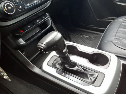 Used 2016 Chevrolet Colorado LT AWD/4WD image 18