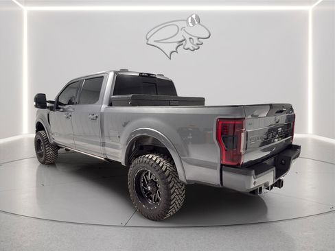 Used 2022 Ford F250 Lariat w/ Tremor Off-Road Package AWD/4WD image 3