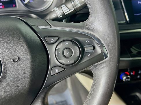 Used 2021 Buick Enclave Essence w/ Sound and Sites Package image 17