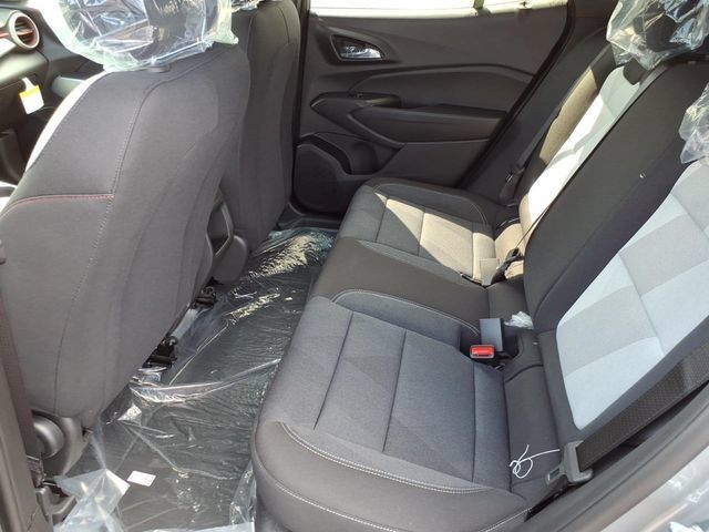 New 2026 Chevrolet Trax RS w/ Driver Confidence Package FWD image 8