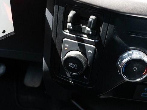 Used 2024 Ford F150 XLT AWD/4WD image 31