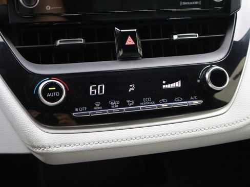 Used 2022 Toyota Corolla SE FWD image 22