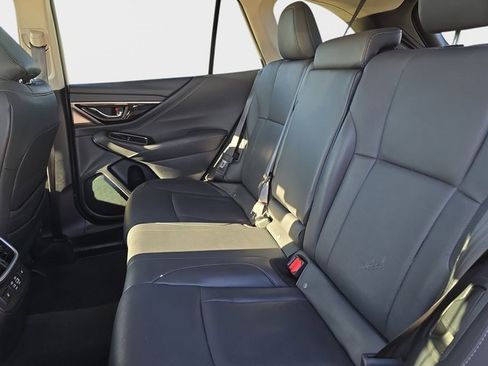 Used 2023 Subaru Outback Limited image 14
