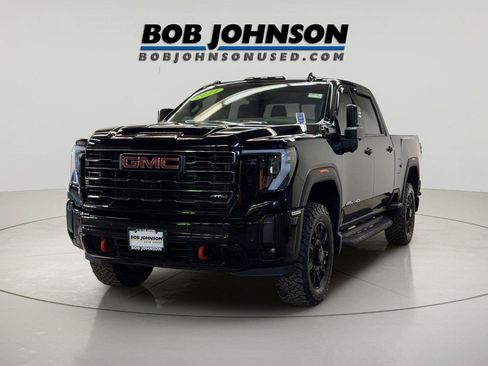 Used 2024 GMC Sierra 2500 AT4 w/ AT4 Preferred Package AWD/4WD image 5