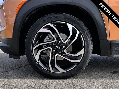 Used 2024 Chevrolet TrailBlazer RS w/ Driver Confidence Package image 32