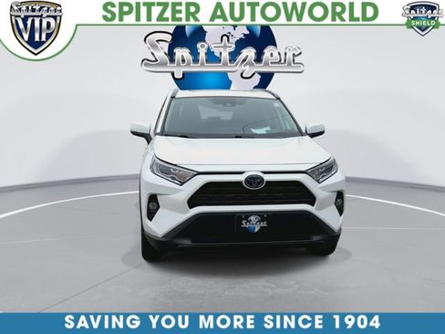 Used 2020 Toyota RAV4 XLE w/ Convenience Package AWD/4WD image 4