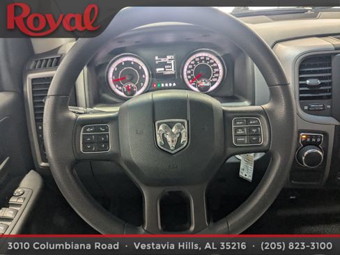 Used 2020 RAM 1500 Tradesman w/ Chrome Appearance Group RWD image 18