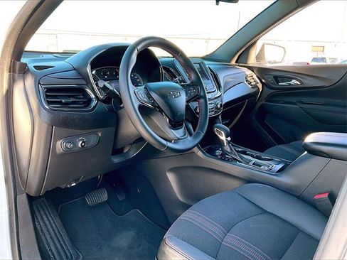 Used 2023 Chevrolet Equinox RS image 8