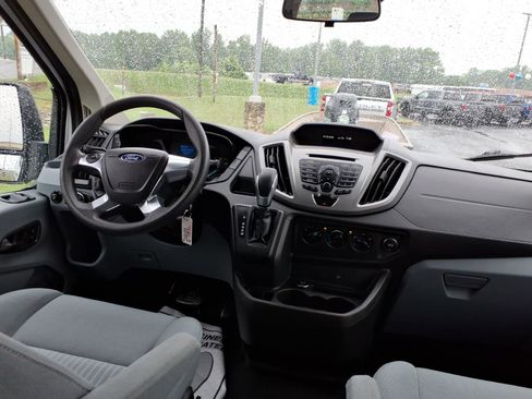 Used 2016 Ford Transit 350 XLT RWD image 8
