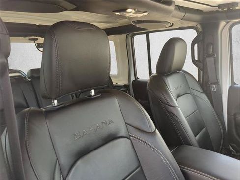 Used 2023 Jeep Wrangler Unlimited Sahara w/ Cold Weather Group AWD/4WD image 20