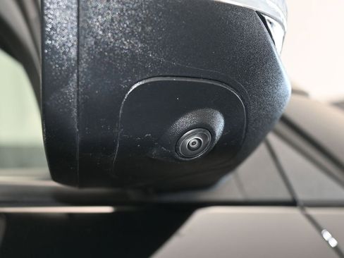 Used 2025 Chevrolet Traverse LT w/ Midnight/Sport Edition image 49