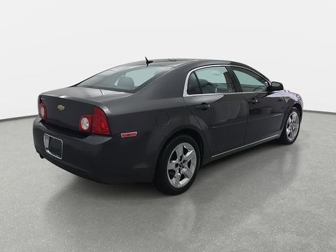 Used 2010 Chevrolet Malibu LT w/ Power Convenience Package image 5