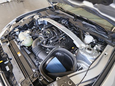 Used 2020 Ford Mustang Shelby GT350 w/ Technology Package image 12