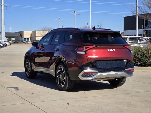 Certified 2023 Kia Sportage SX image 3
