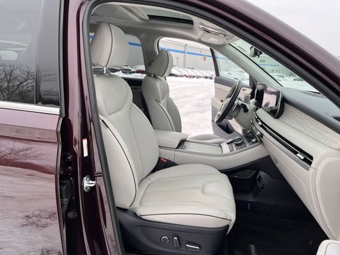 Used 2023 Hyundai Palisade Calligraphy image 15