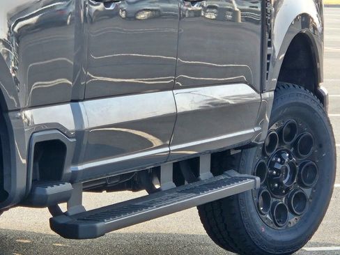 New 2026 Ford F250 XLT w/ XLT Premium Package AWD/4WD image 10