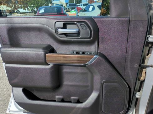 Used 2021 Chevrolet Silverado 1500 LT w/ Z71 Off-Road Package image 21