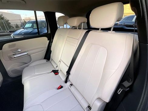 New 2026 Mercedes-Benz GLB 250 GLB 250 image 10