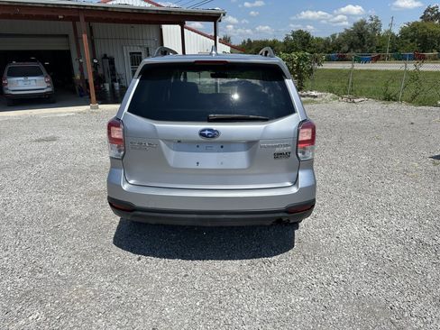 Used 2017 Subaru Forester 2.5i Premium w/ All-Weather Package image 6