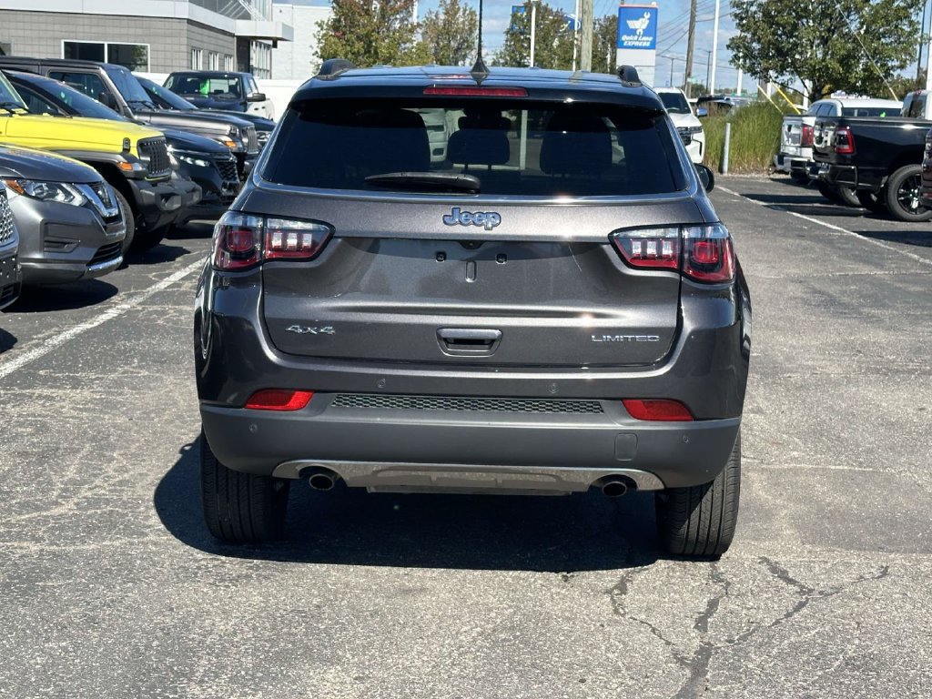Used 2023 Jeep Compass Limited AWD/4WD image 5